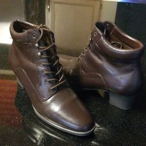 Liz Cole Leather Bootie